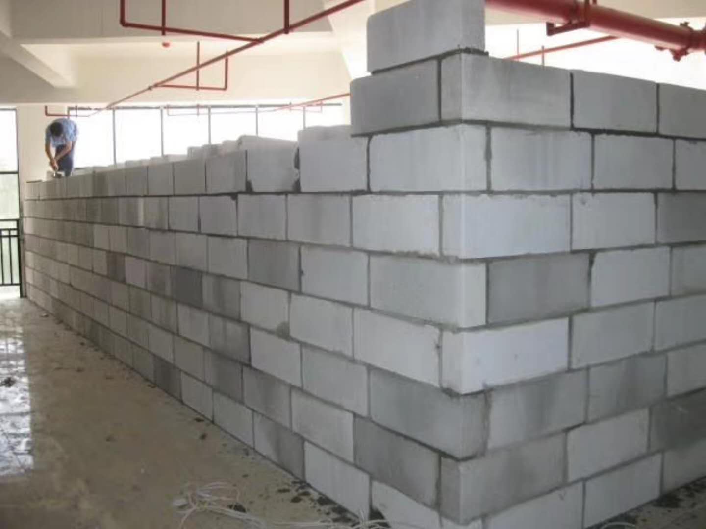 阳西蒸压加气混凝土砌块承重墙静力和抗震性能的研究